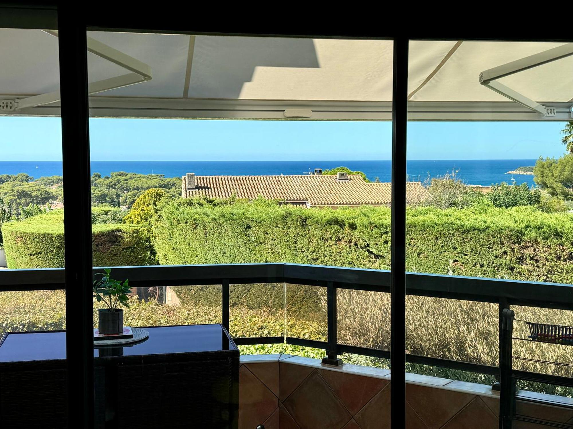 Appartement Sanary Vue Mer Au Calme Buitenkant foto